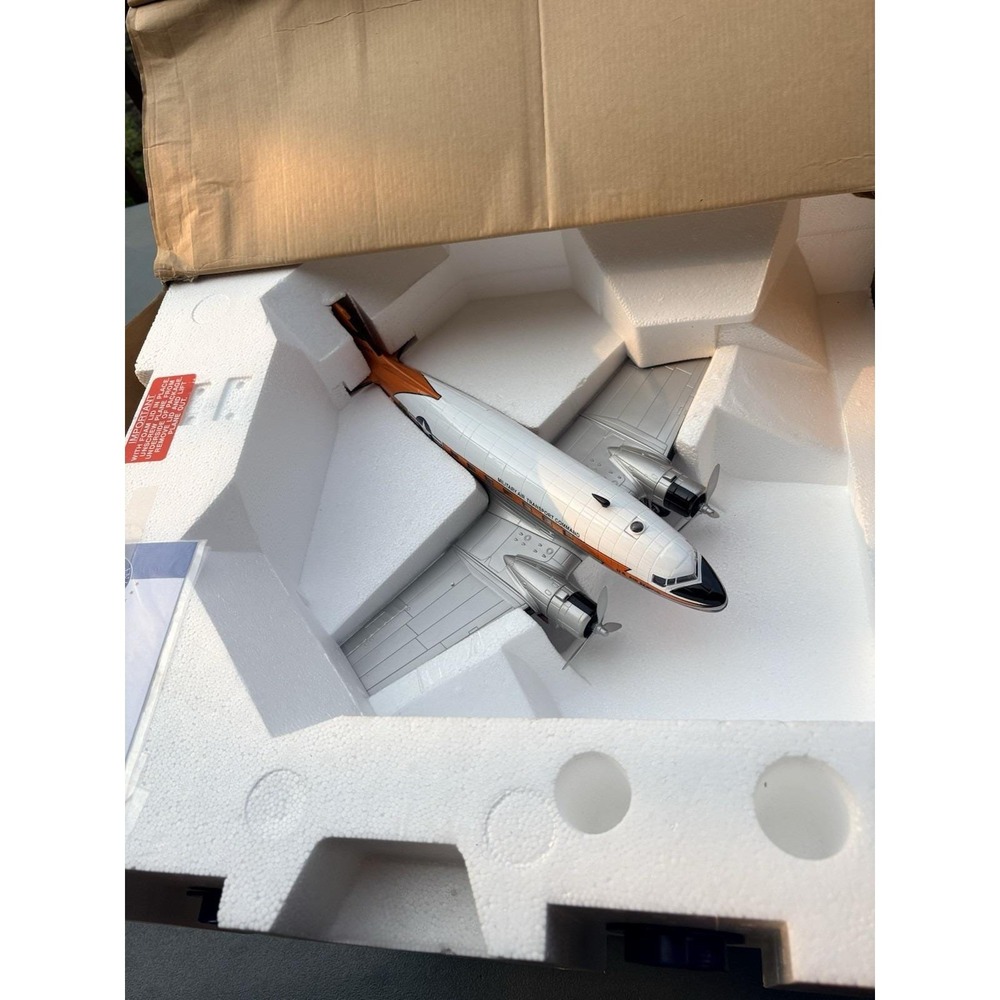 Franklin Mint Armour B11E058 1/48 C-47 USAF Military Transport Command 201 - Picture 4 of 10
